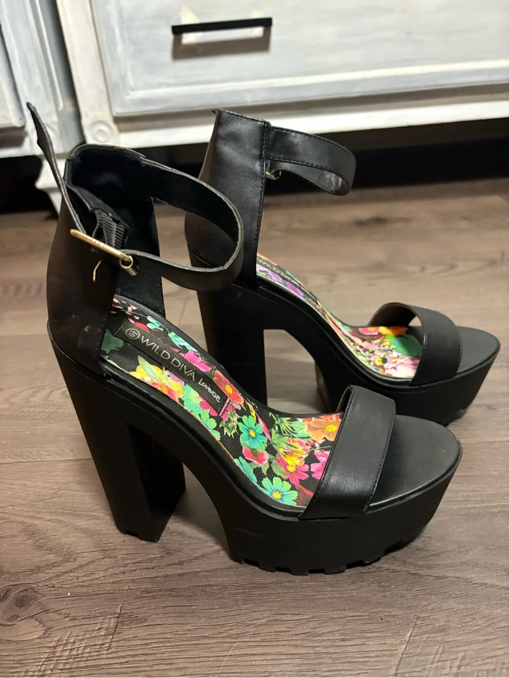Wild Diva Lounge Black Platform Chunky Block Heels Grunge Y2K Stylish